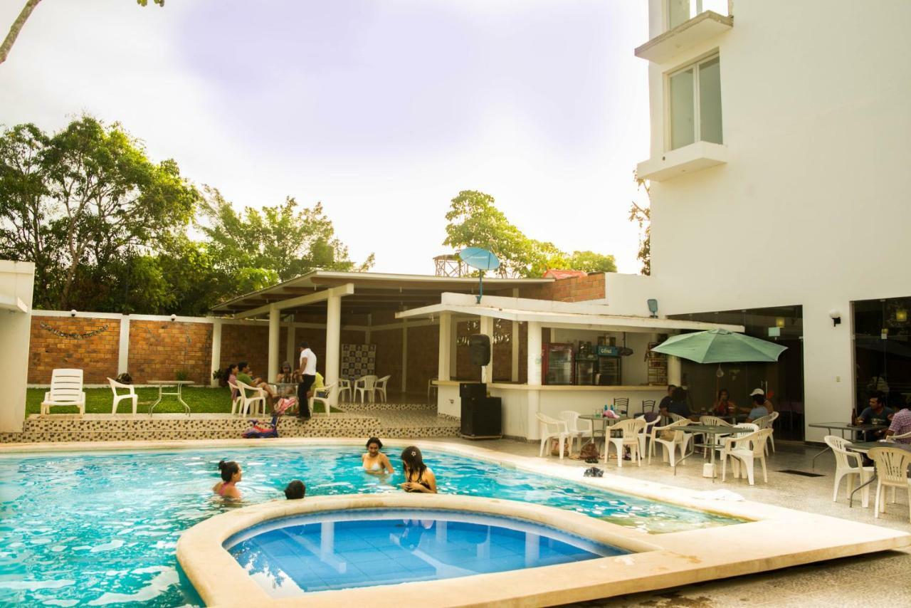 Tahuari Hotel Pucallpa Exteriör bild
